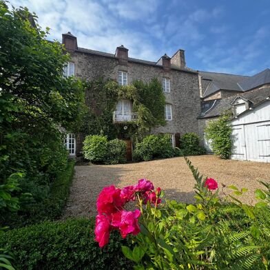 Maison 9 pièces 461910 €