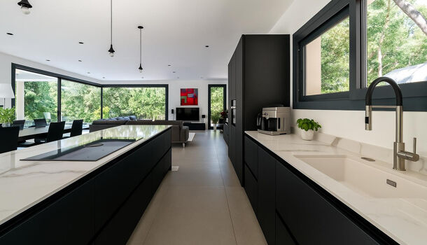 Propri&eacute;t&eacute; 7 pièces  à vendre Castelnau-le-Lez 34170