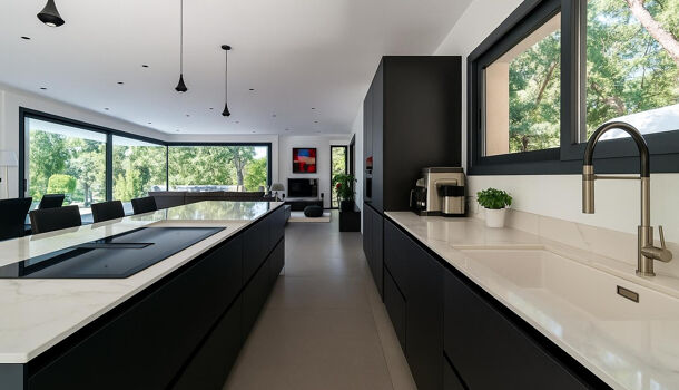 Propri&eacute;t&eacute; 7 pièces  à vendre Castelnau-le-Lez 34170