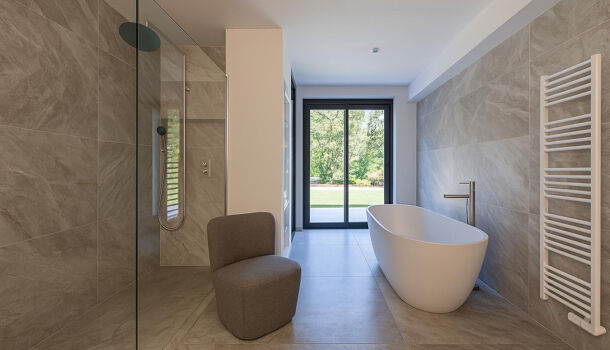 Propri&eacute;t&eacute; 7 pièces  à vendre Castelnau-le-Lez 34170