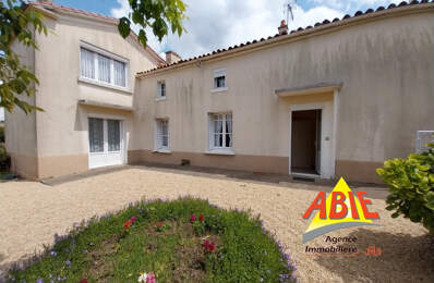 Maison de bourg à Saint Pompain environ 103m2 — photo du bien