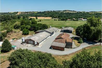 Maison  699000 €