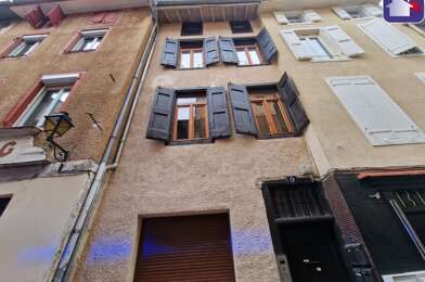 Immeuble  93000 €