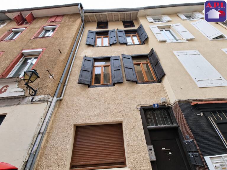 Immeuble  70 m² — photo 1