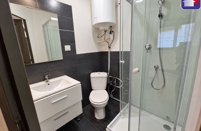 Vente immeuble  70 m² Tarascon-sur-Ariège (09400) — photo 3