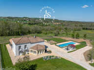 Grande maison avec piscine sur 2 hectares — photo 2