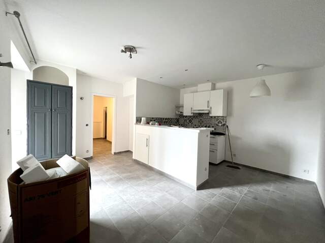 Nouveauté<br><br>Appartement T2 actuellement loué, situé en rez- — photo du bien