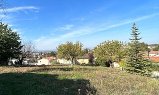 Terrain  1658 m² à vendre à Genay (69730)