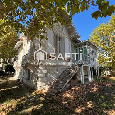 Maison 8 pièces 2085000 €