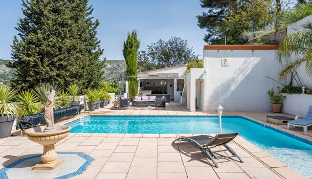 Villa / Maison 7 pièces  à vendre Roquevaire 13360