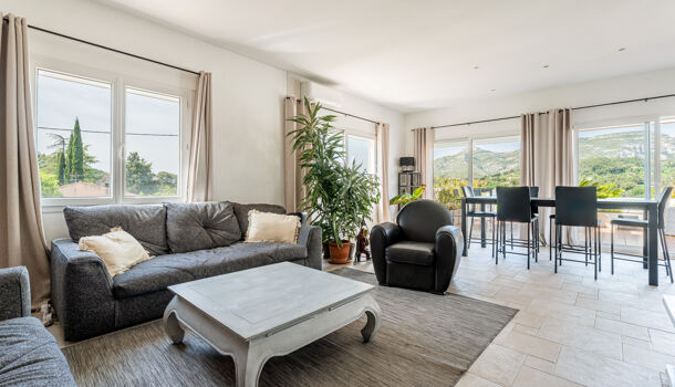 Villa / Maison 7 pièces  à vendre Roquevaire 13360