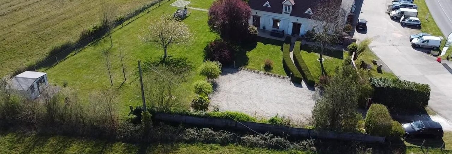 Divers  600 m² à vendre à Beauchamps-sur-Huillard (45270)
