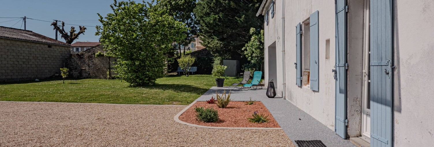 Maison 9 Pièces 265 m² à vendre à Tonnay-Boutonne (17380)