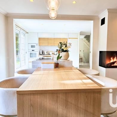 Maison 5 pièces 599000 €