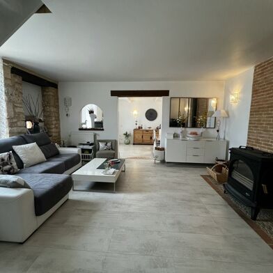 Maison 10 pièces 649140 €