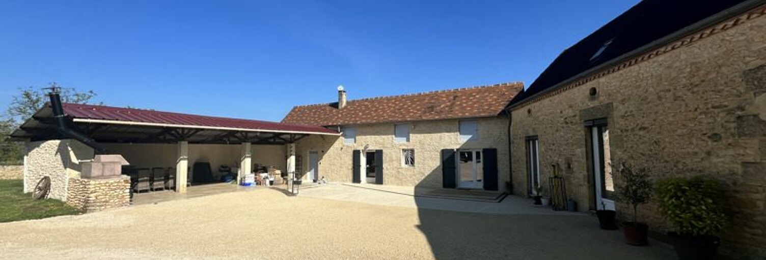 Maison 10 Pièces 197 m² à vendre à Pezuls (24510)