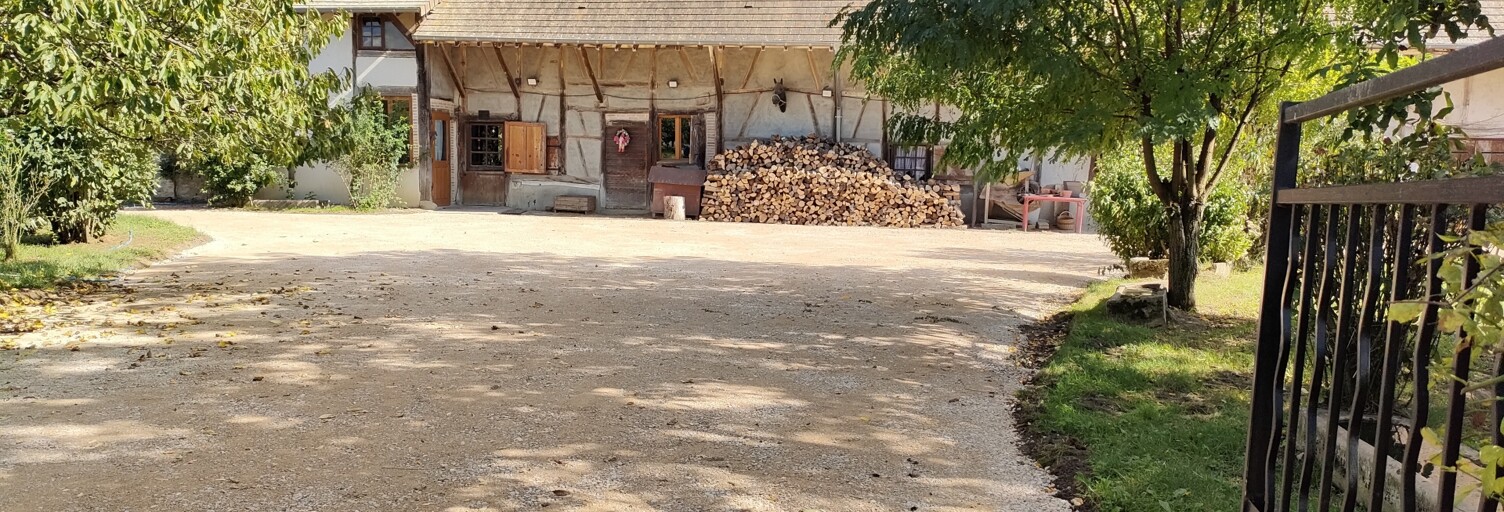 Maison 5 Pièces 236 m² à vendre à Saint-Christophe-en-Bresse (71370)