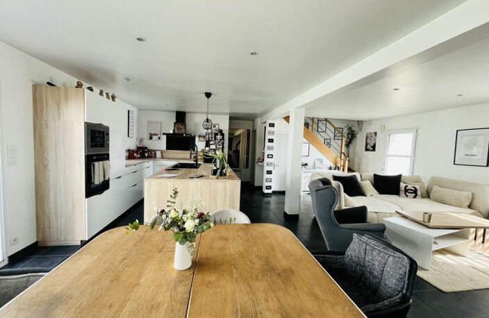 Contemporaine de 6 pièces principales — photo 2