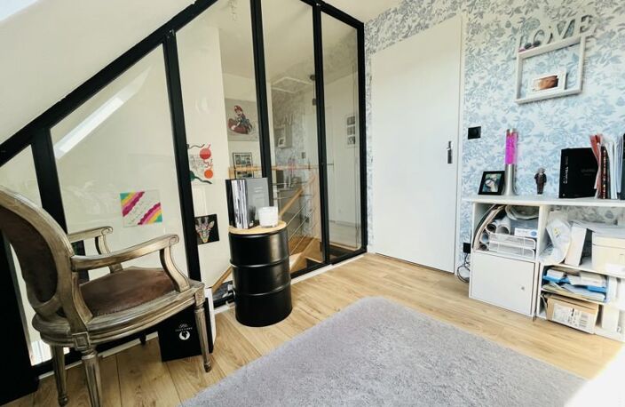 Contemporaine de 6 pièces principales — photo 4