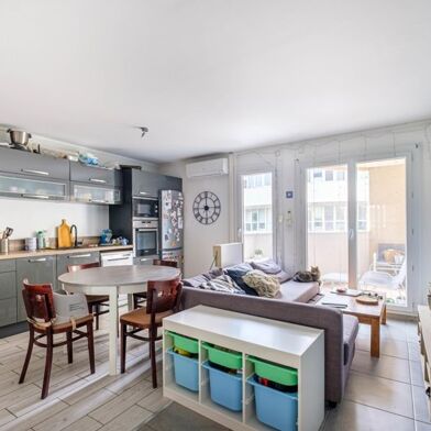 Appartement 3 pièces 275320 €