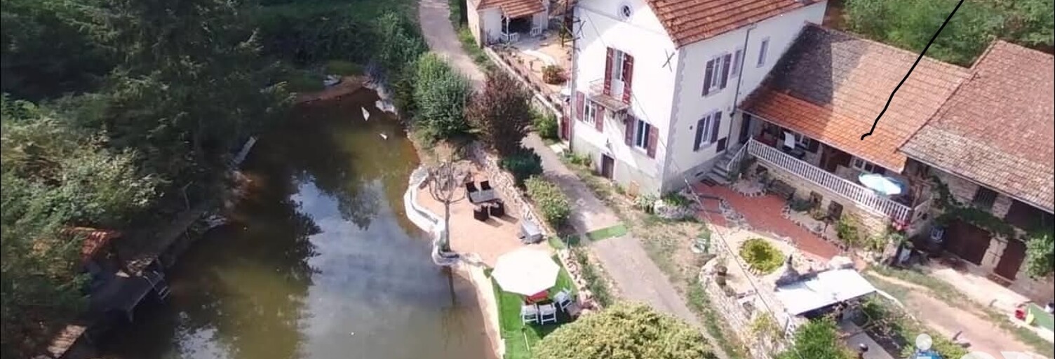 Maison 9 Pièces 210 m² à vendre à Sivignon (71220)