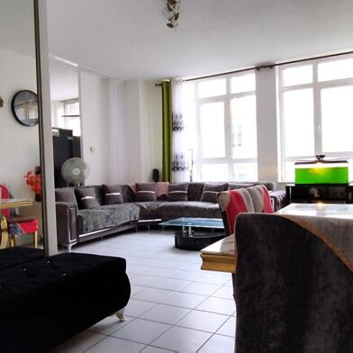 Appartement 3 pièces 74000 €