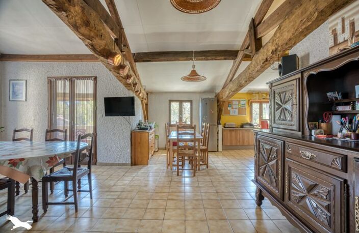 Maison de bourg de 9 pièces principales — photo 2