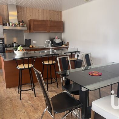 Appartement 4 pièces 250000 €