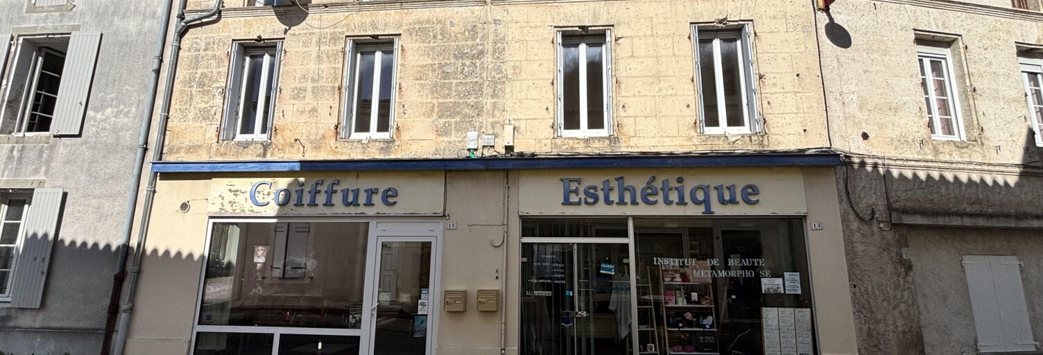 Immeuble  280 m² à vendre à La Couronne (16400)