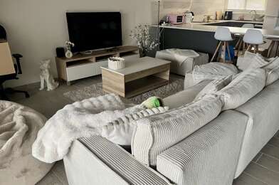 Appartement 3 pièces 320850 €