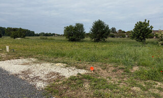 Terrain  665 m² à vendre à Jarnac (16200)