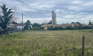 Terrain  750 m² à vendre à Saint-Maixant (33490)