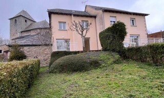 Appartement 5 Pièces 95 m² à louer à Salles-Curan (12410)