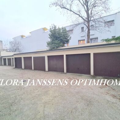 Garage  113 €