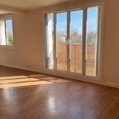 Appartement 5 pièces 64400 €