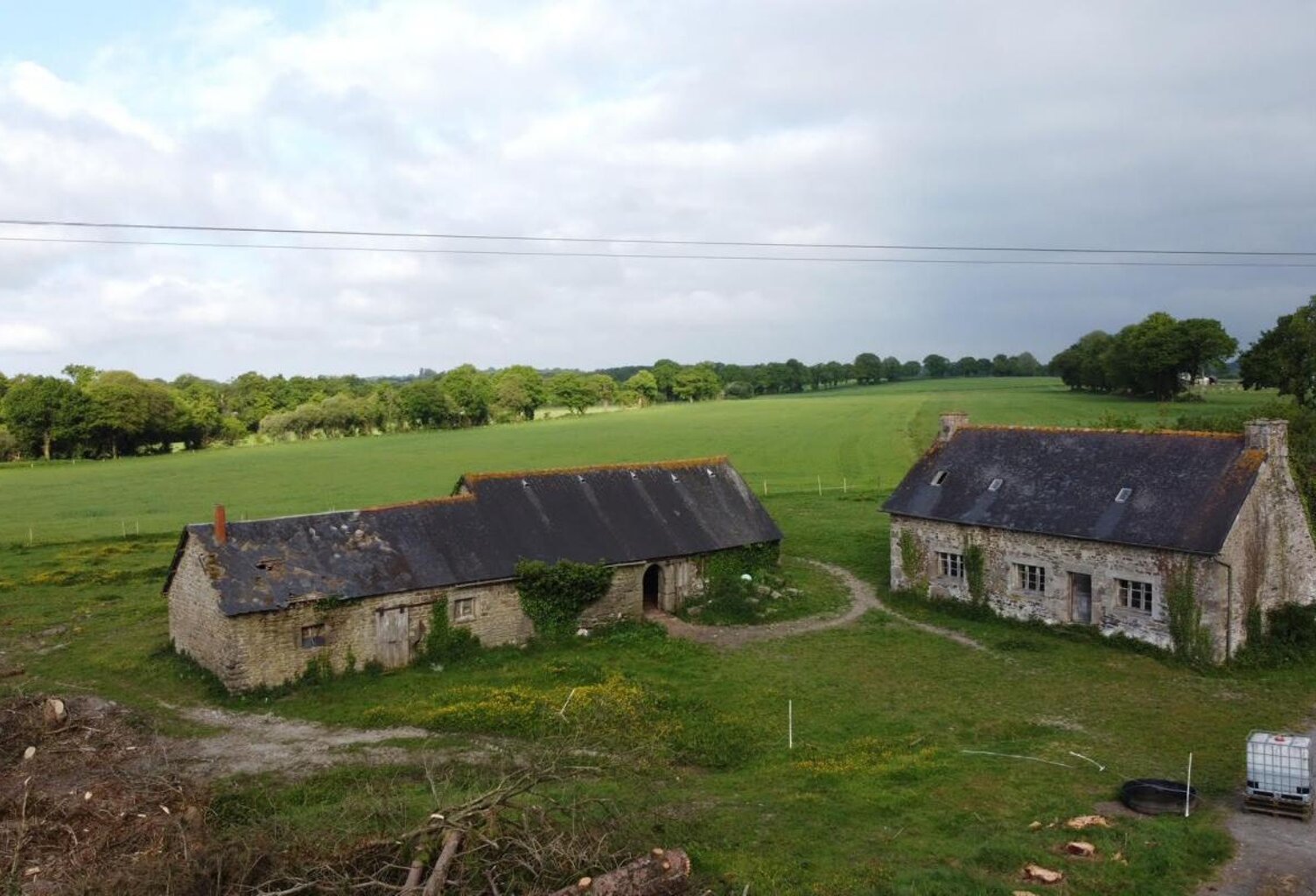 Corps de ferme située à Rostrenen — photo 1