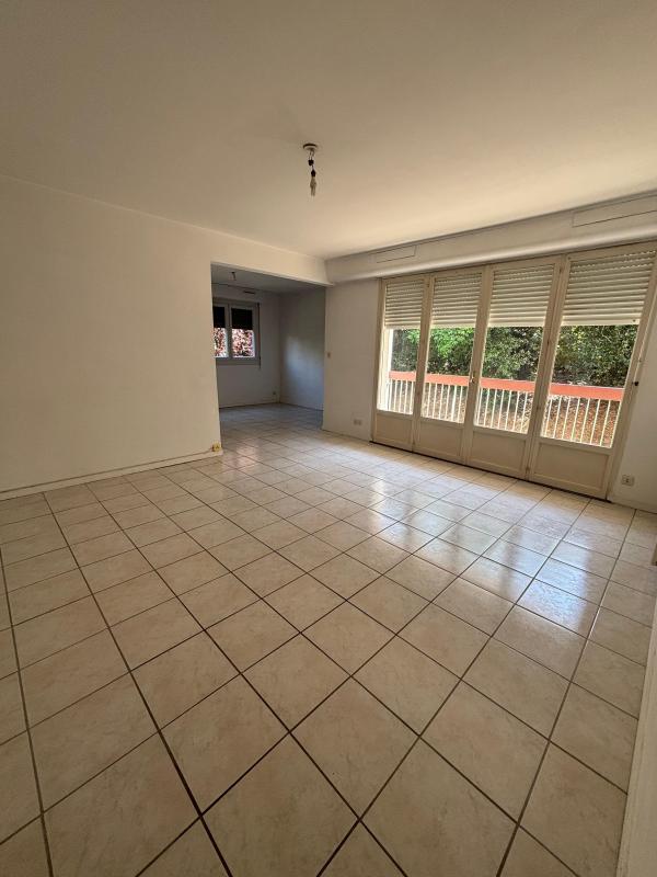 Appartement 2 pièces  à louer Rochelle (La) 17000