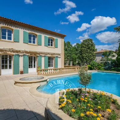 Maison 10 pièces 1380000 €