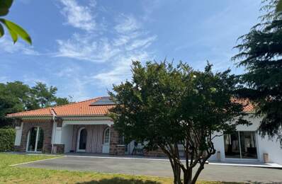 A Vendre - Villa d'exception des années 30 avec piscine et parc arboré — photo du bien
