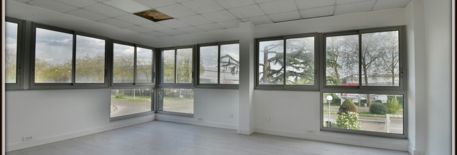 Bureau 5 Pièces 65 m² à louer à Trappes (78190)