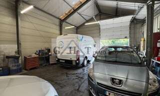 Local industriel  970 m² à louer à Bondoufle (91070)