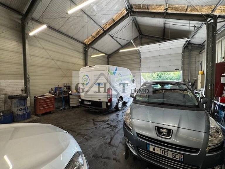 ENTREPOT 970M² A LOUER BONDOUFLE — photo 1