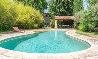 Maison 10 Pièces 445 m² à vendre à La Tour-d'Aigues (84240)