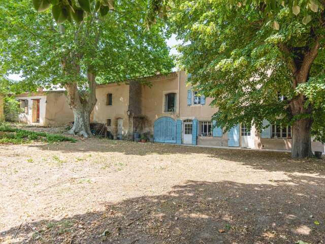 Bastide du XVIIème À Vendre — photo du bien