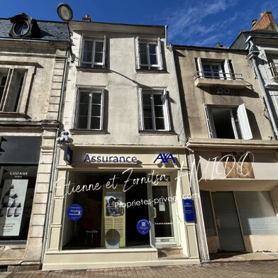 Immeuble  107400 €