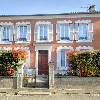 Maison 10 pièces 499999 €