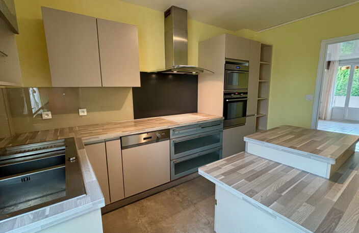 Spacieux appartement T5 avec loggia, garage XXL et vue sur C — photo 3