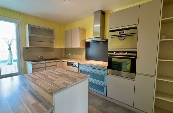 Spacieux appartement T5 avec loggia, garage XXL et vue sur C — photo 4