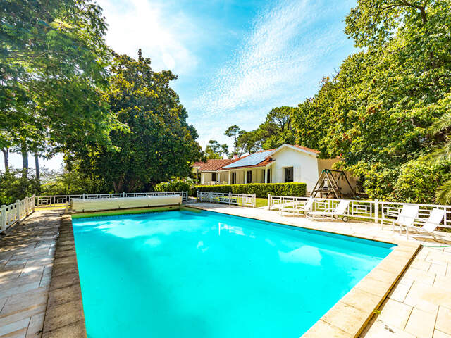 Bidart, villa de 255 m² habitable sur 4421 m² — photo du bien