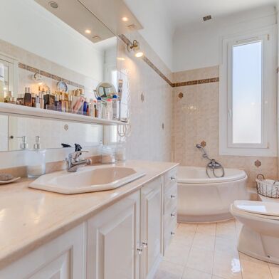 Maison 7 pièces 2390000 €